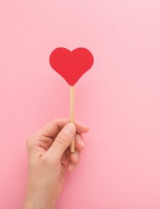Estrategia de tono y personalidad de marca 2026